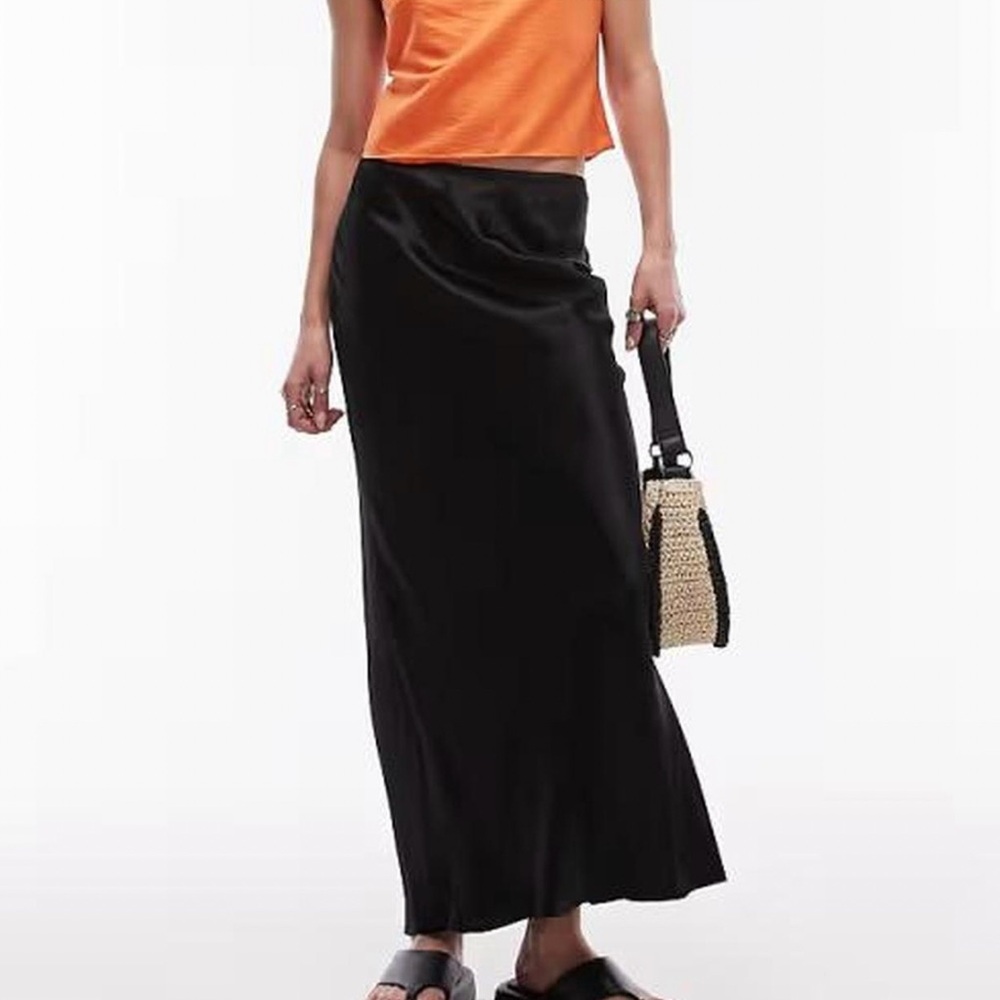 NWT TOPSHOP Satin Black Maxi / Midi Skirt. Size US 6